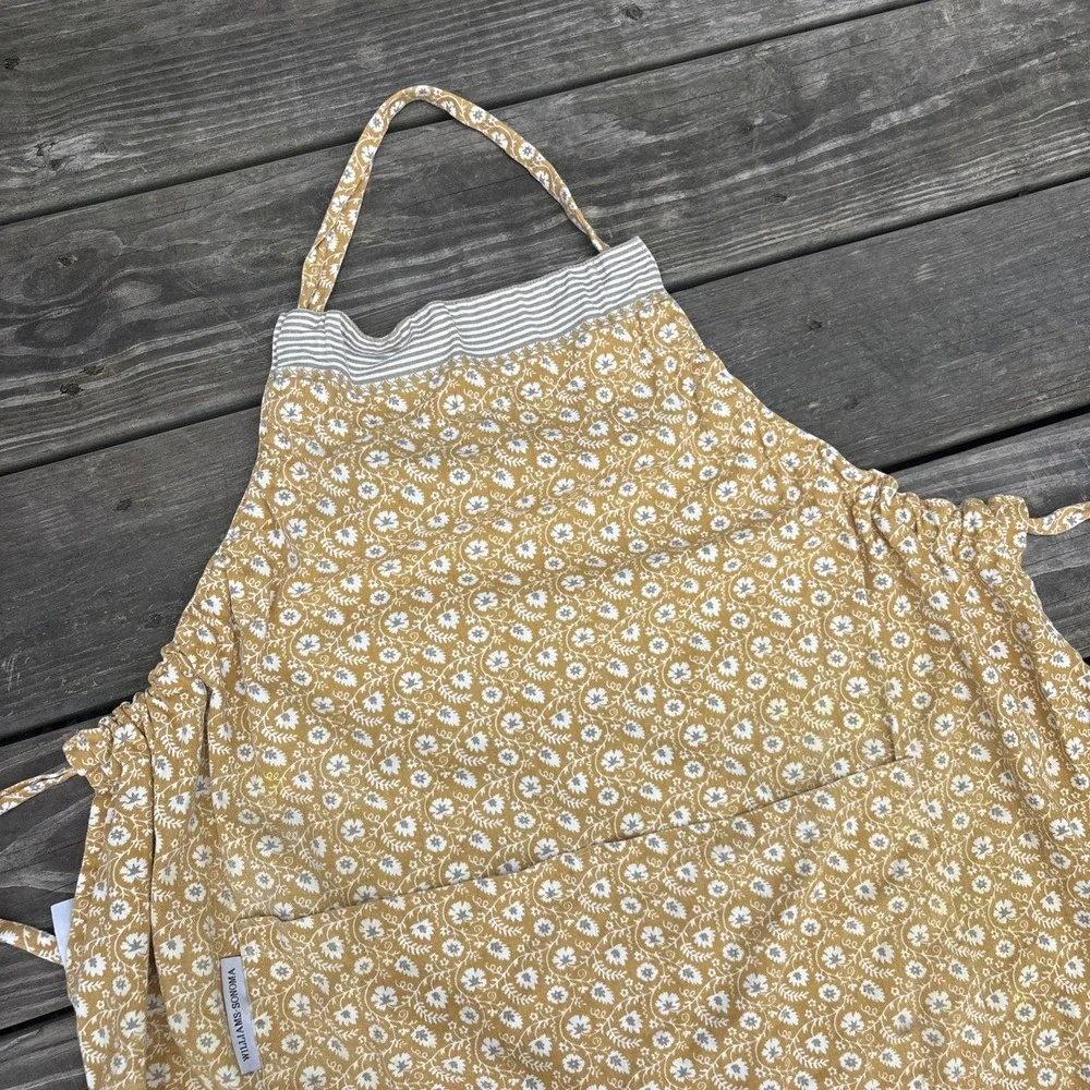Williams-Sonoma Yellow Floral Women's Adult Size Apron 100%Cotton cottage